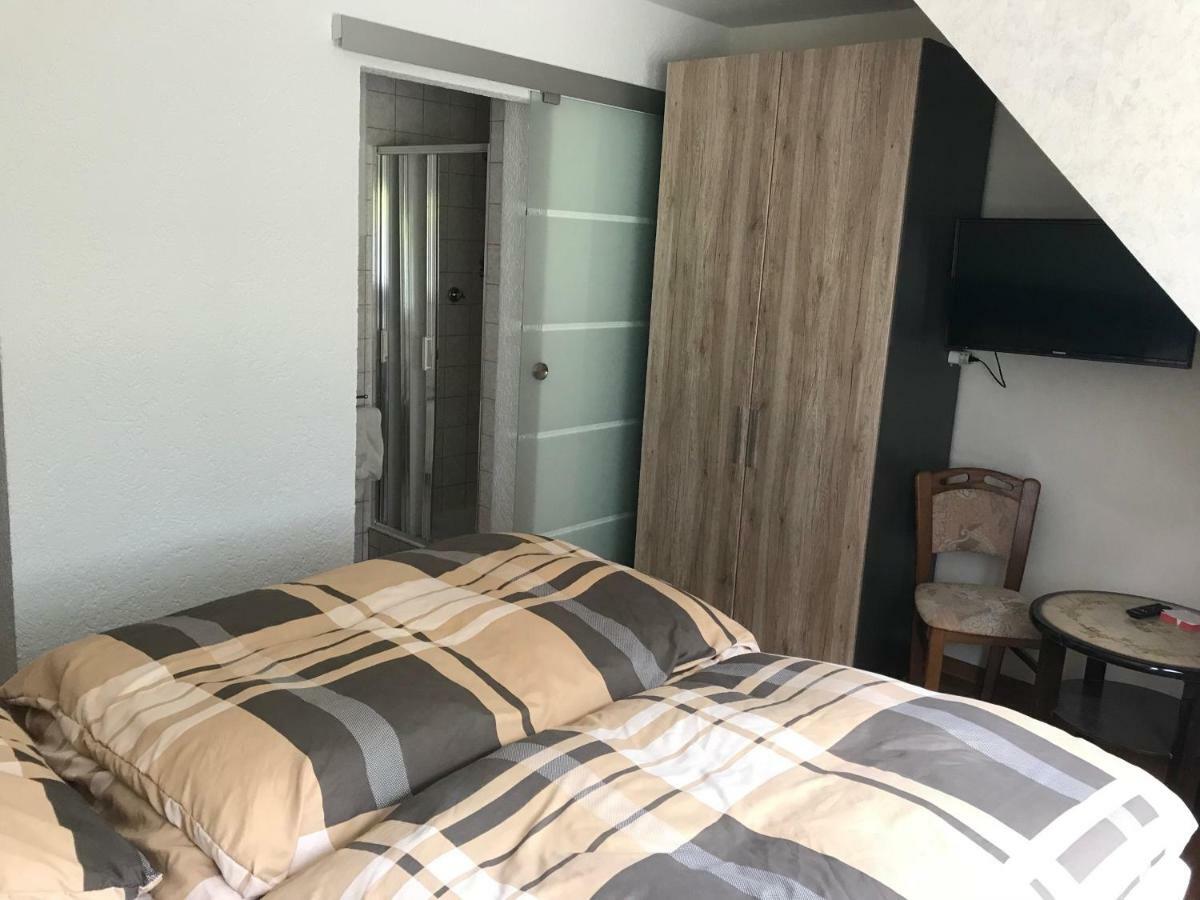 Beim Winzer Apartment Zell an der Mosel Bagian luar foto